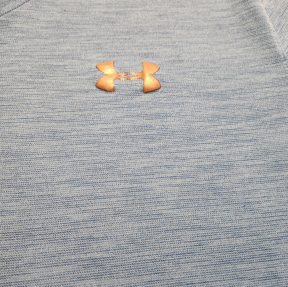 Under Armour Tshirt - Picture 4 of 8